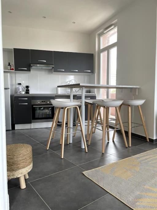 Le Triomphe Logement Central, 8 Pax 3 Chambres Marseille Exterior photo